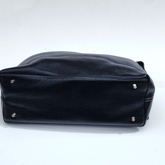 Maxx New York Black Leather Shoulder Bag - Picture 5 of 13